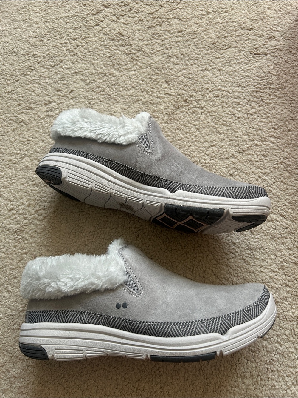 Cozy Slip-On Faux Fur Lined Shoes - Light Gray - Picture 3 of 8